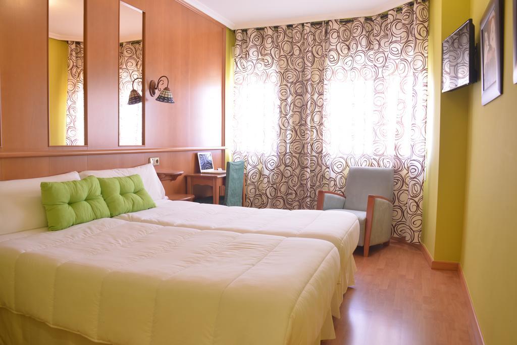 Hotel Aro'S Casas-Ibáñez Esterno foto