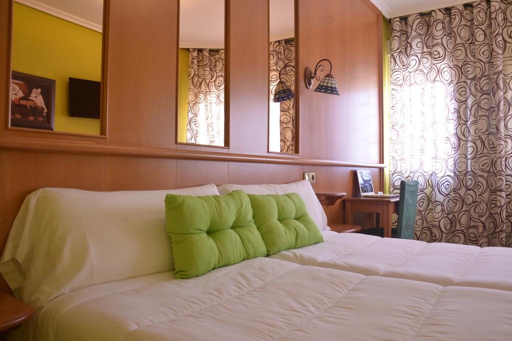 Hotel Aro'S Casas-Ibáñez Esterno foto