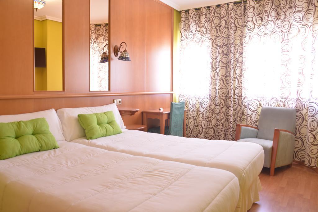 Hotel Aro'S Casas-Ibáñez Esterno foto